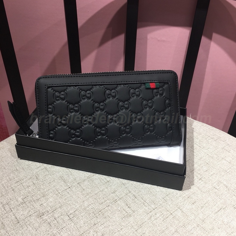 Gucci Wallets 33